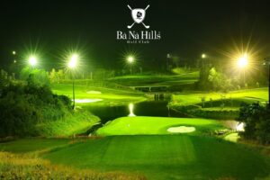 Trải nghiệm đèn đêm sân gôn Bà Nà Hills Golf Club